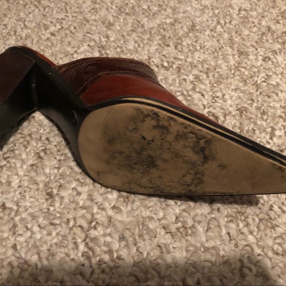 Shoes - Picture 4 of 4